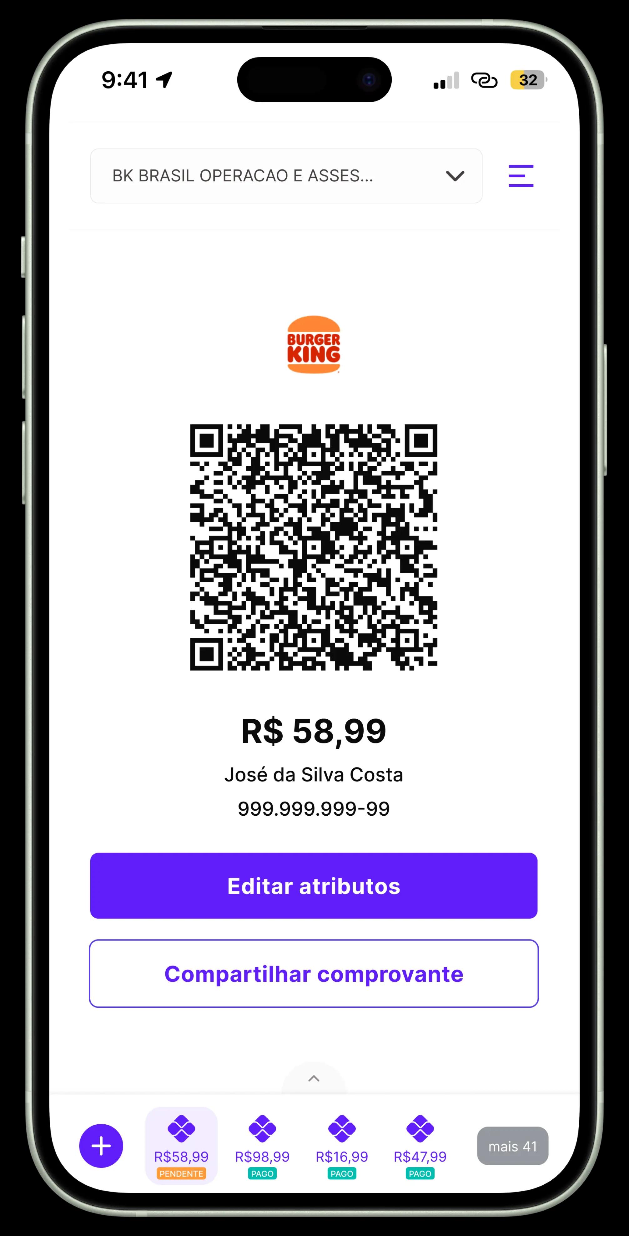 Celular com app mobile da Payments by Payco exibindo um QR Code Pix para cobrança